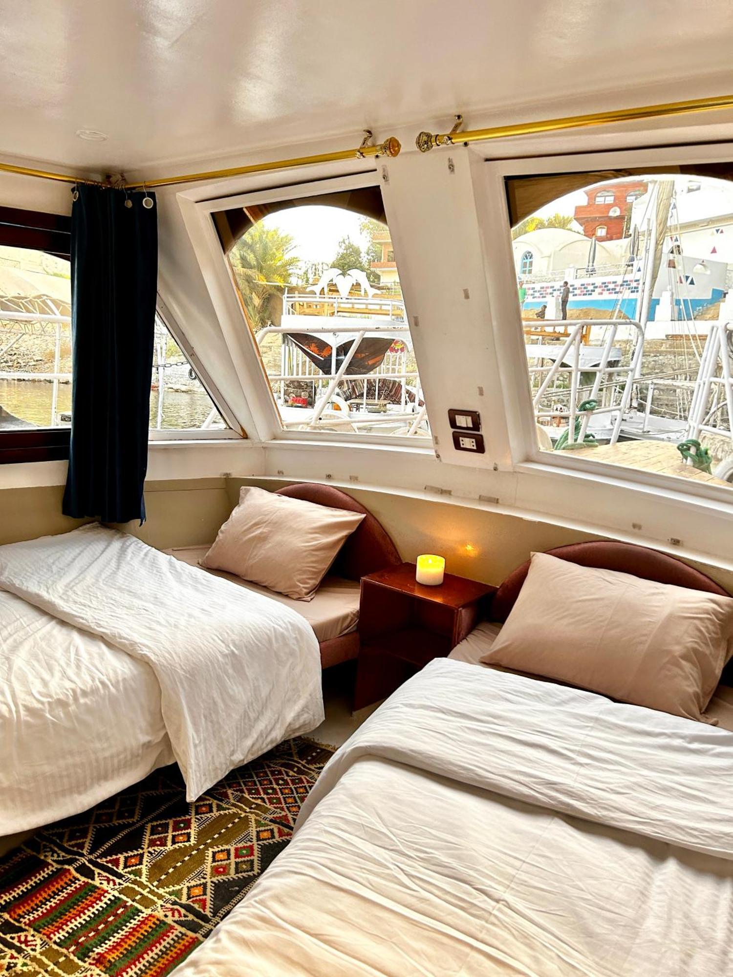 Houseboat Hotel And Nile Cruises Zainoba Asszuán Kültér fotó