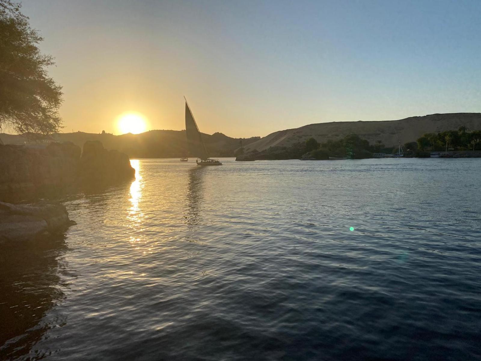 Houseboat Hotel And Nile Cruises Zainoba Asszuán Szoba fotó